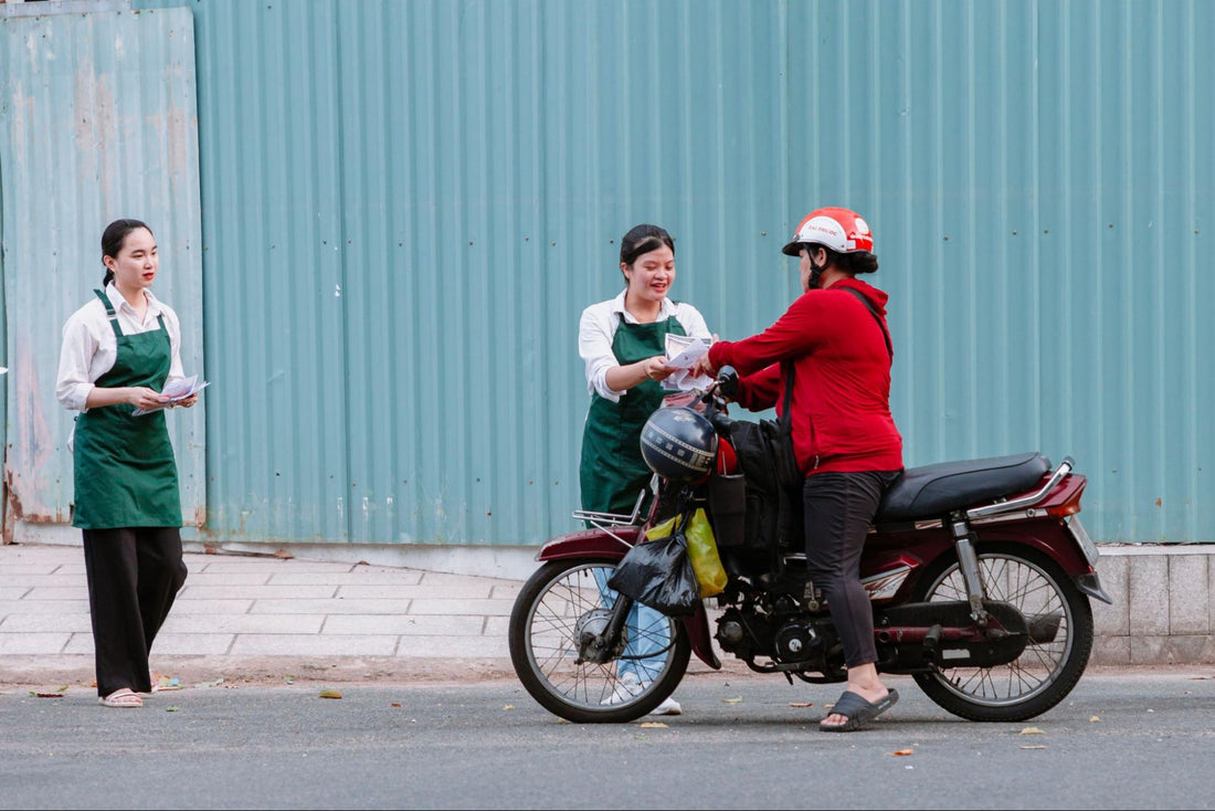 5 Offline Marketing Strategies to Attract More Customers